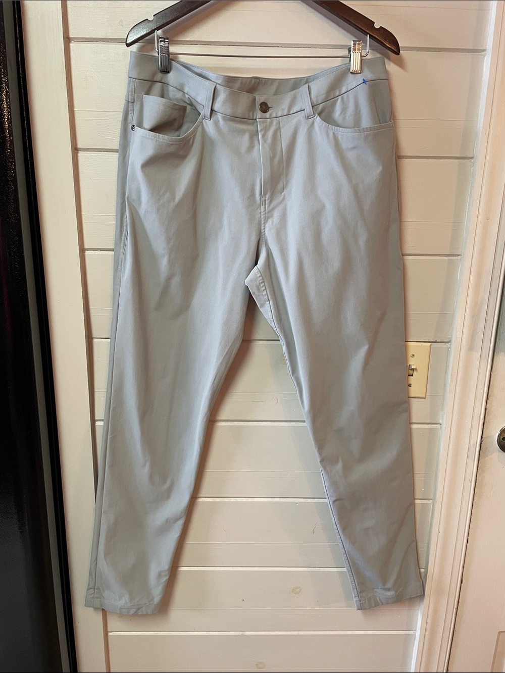 Lululemon Men’s ABC Pants Gray Business Casual Size 36.